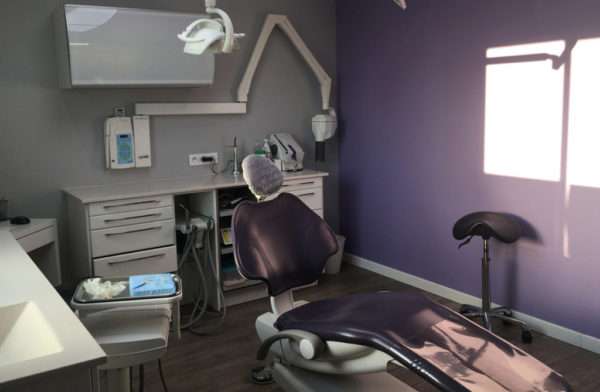 Salle de soins du cabinet dentaire de Saint Laurent d'Agny